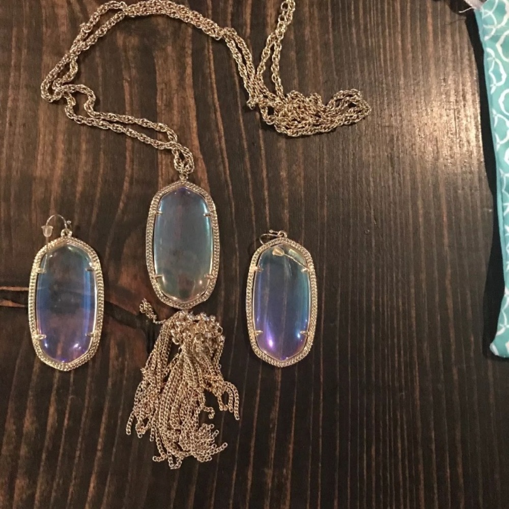 Kendra Scott cleat iridescent set